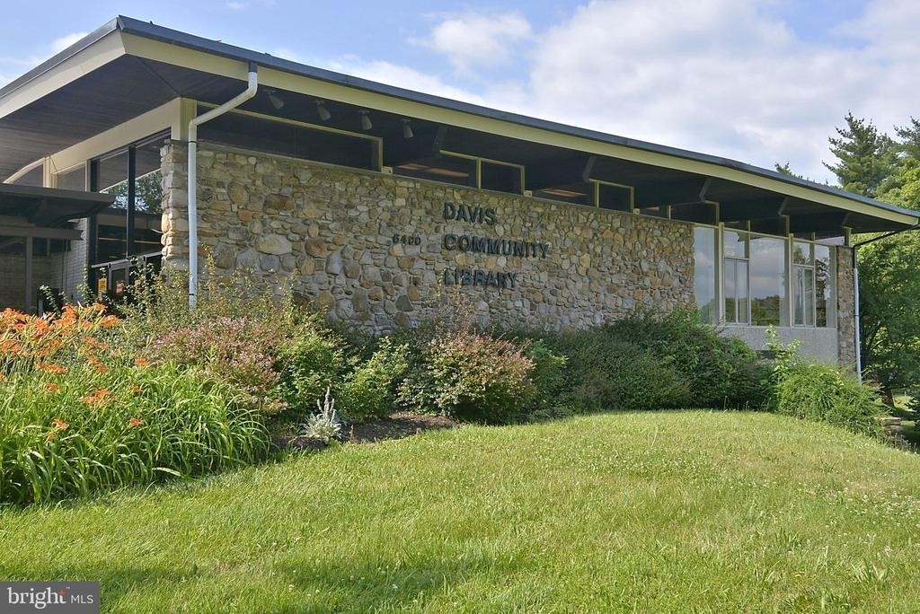 6048 Rossmore Drive - Photo 20