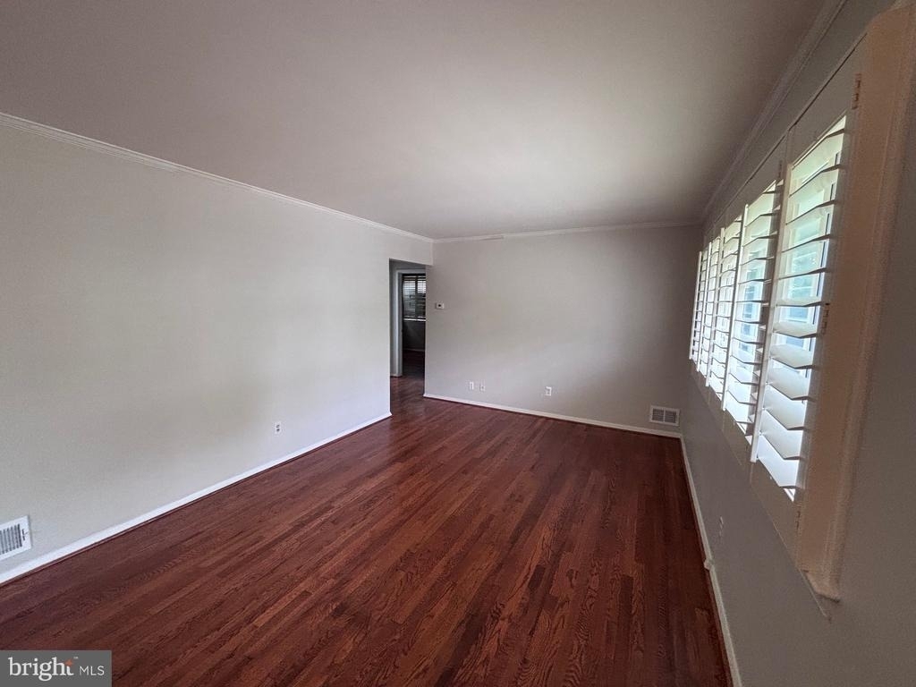 701 Robert Road - Photo 8