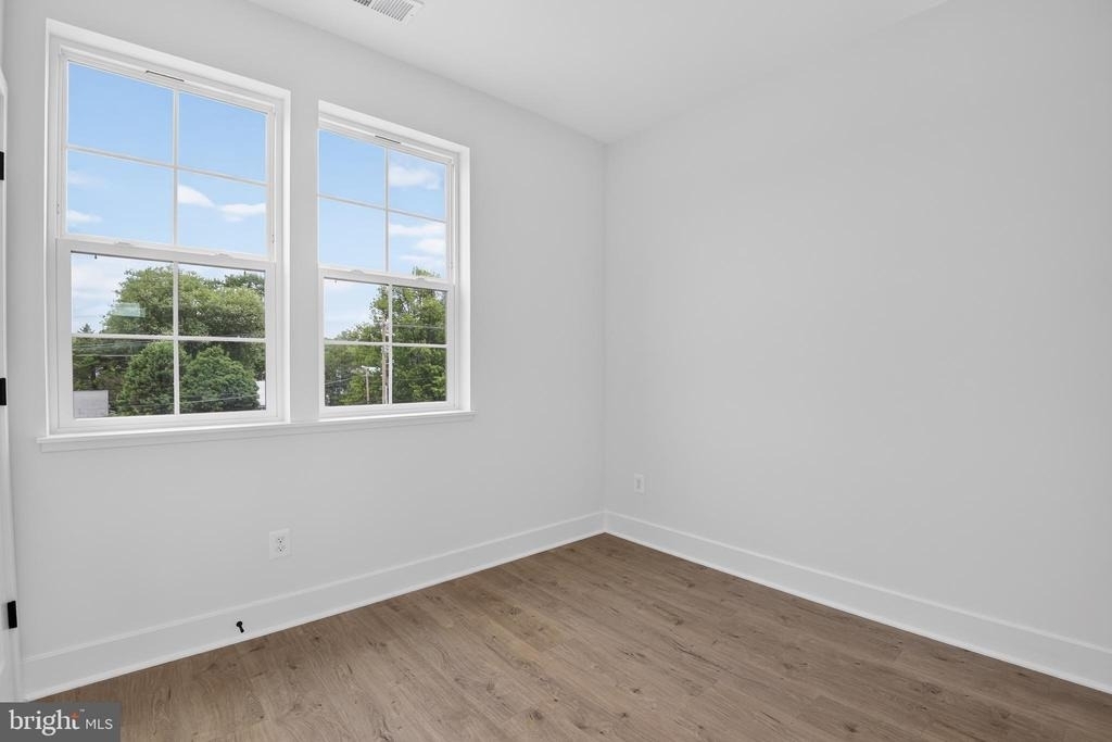 5015 Dulcet Drive - Photo 36