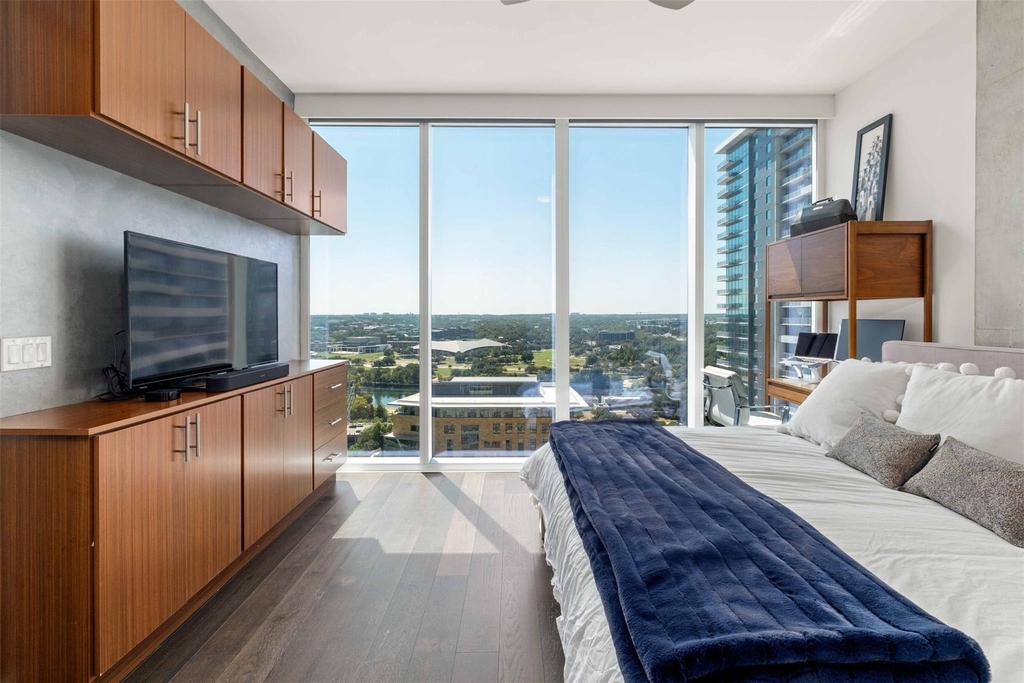 301 West Ave - Photo 7