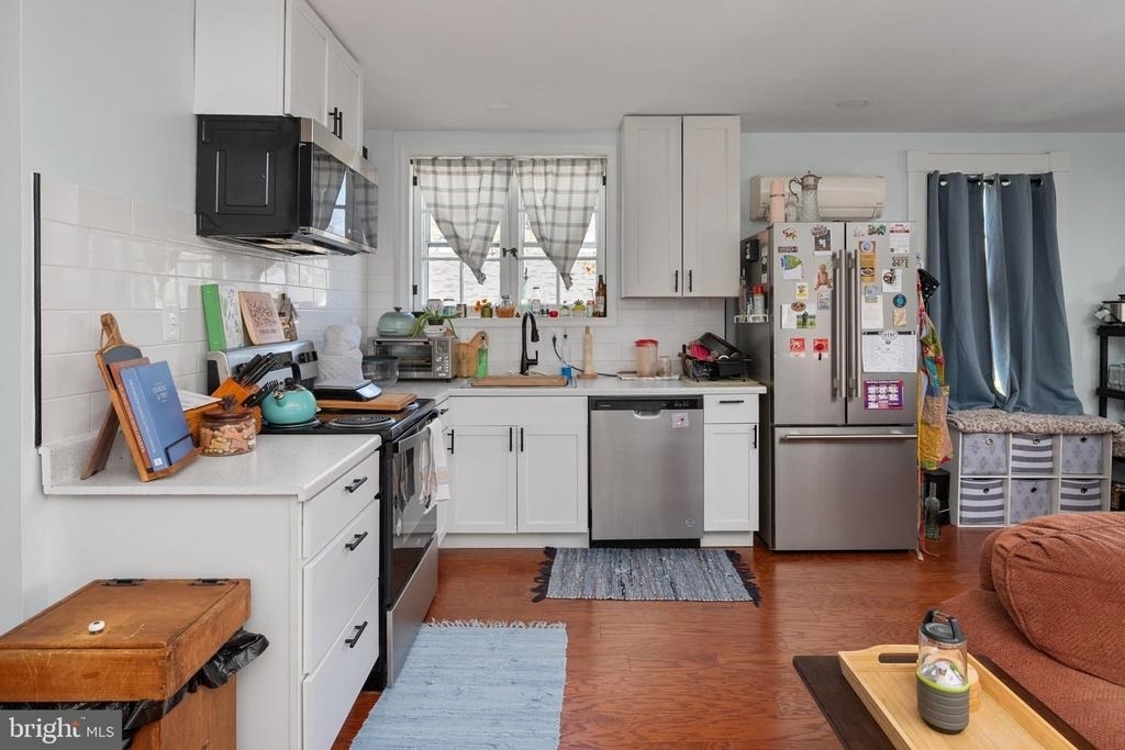 104 Maple Avenue - Photo 4