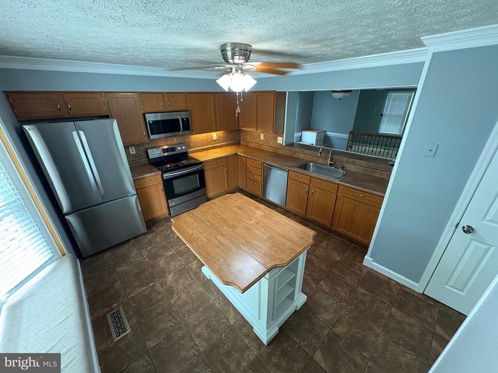 10811 Topbranch Lane - Photo 20