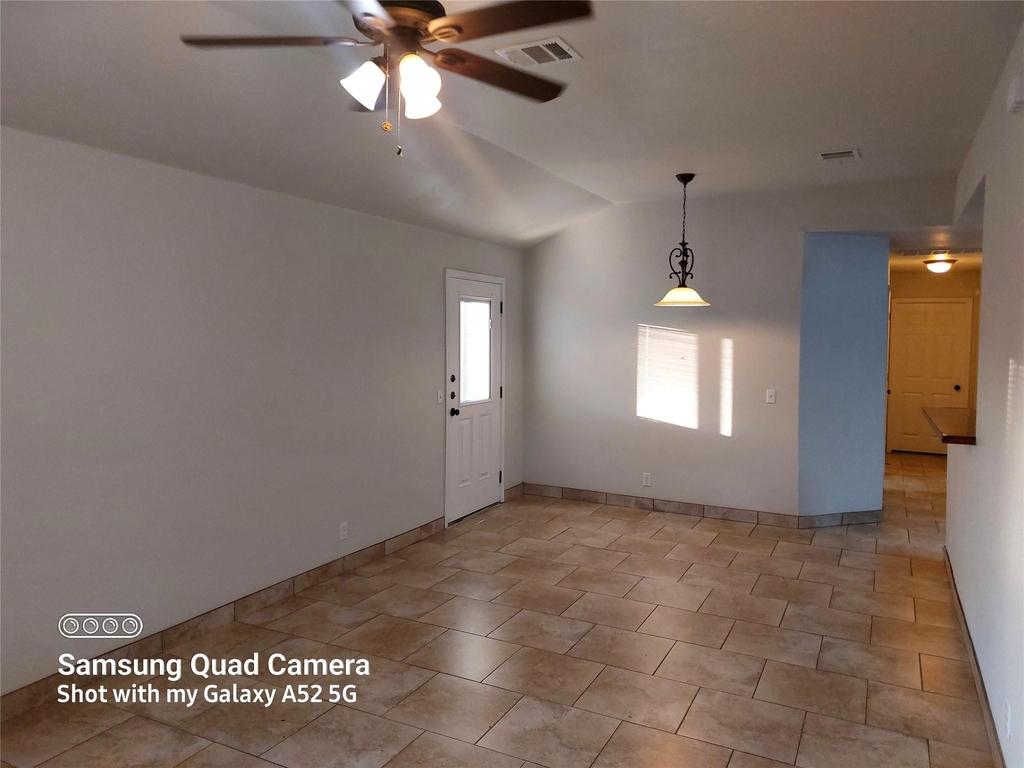 2505 S Oak Ln - Photo 2