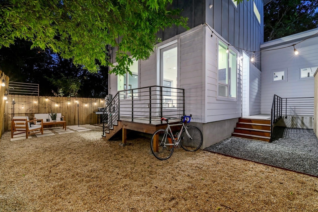 1131 Map St - Photo 34