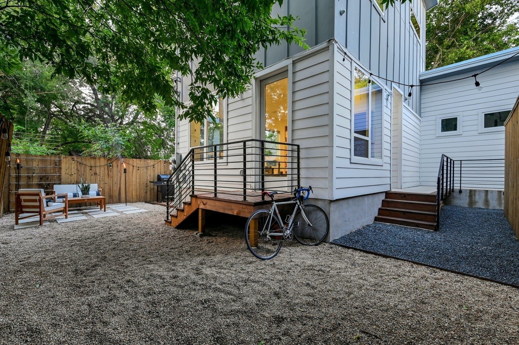 1131 Map St - Photo 31