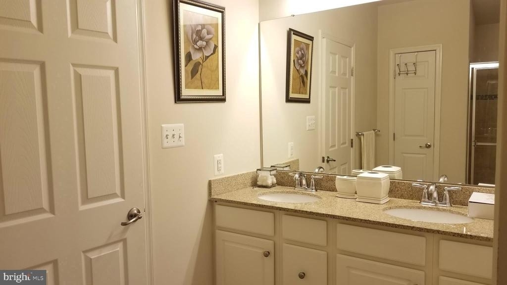 9107 Seward Street - Photo 12