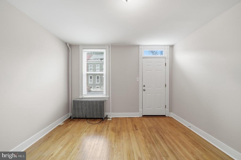 403 W South Street - Photo 4