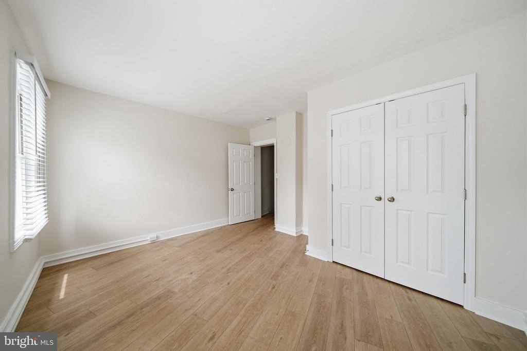 403 W South Street - Photo 20