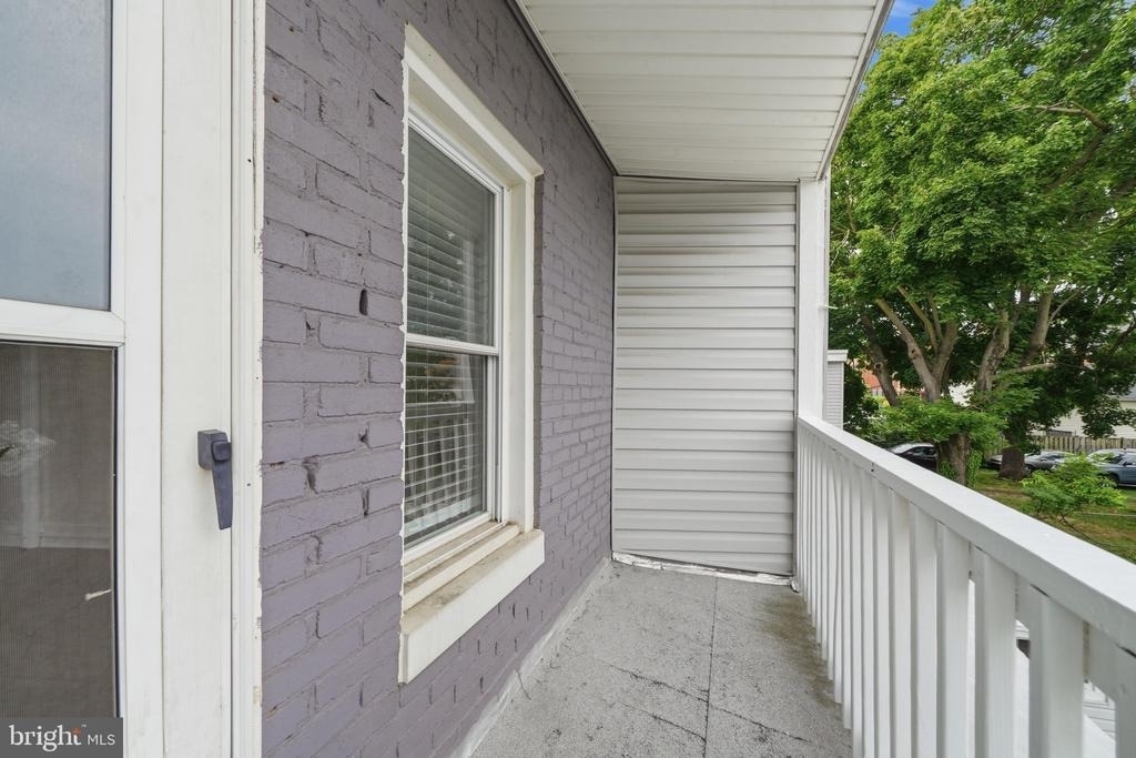 403 W South Street - Photo 33