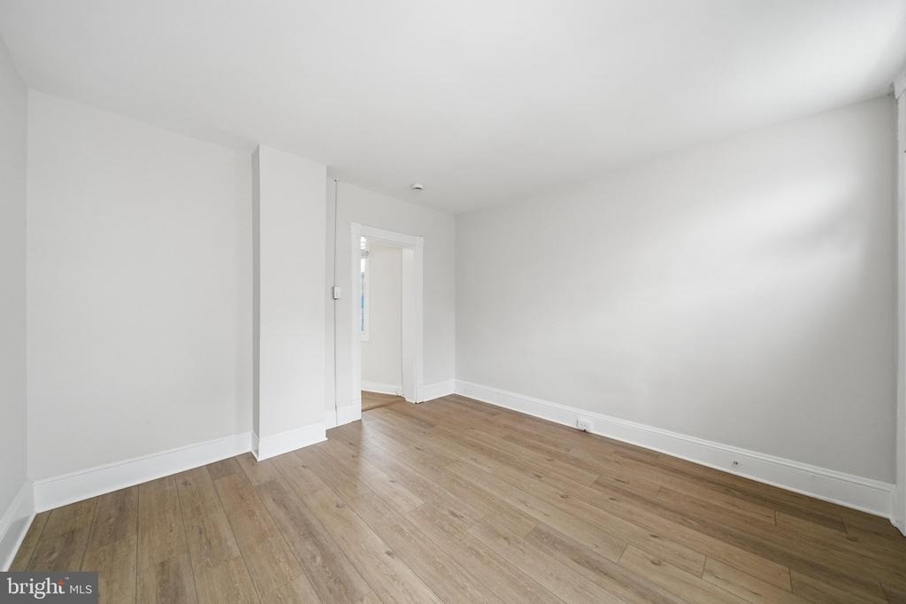 403 W South Street - Photo 6
