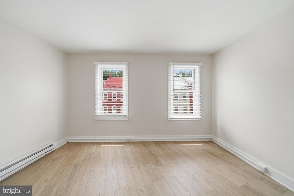 403 W South Street - Photo 22
