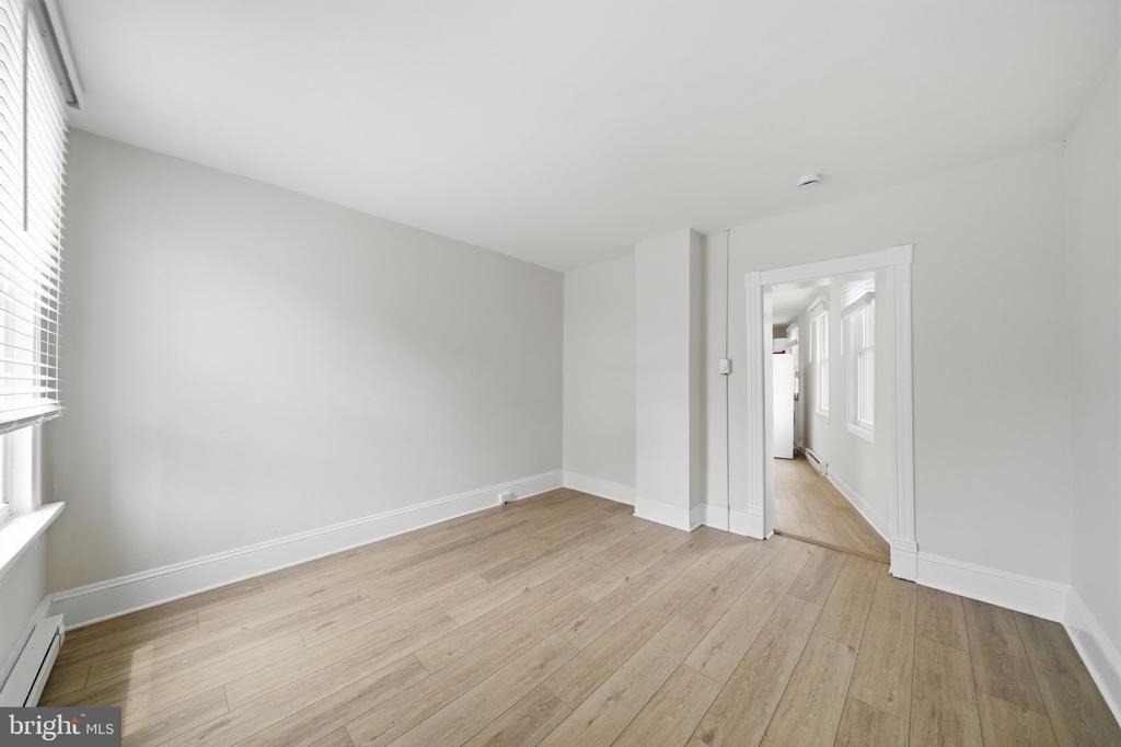 403 W South Street - Photo 9