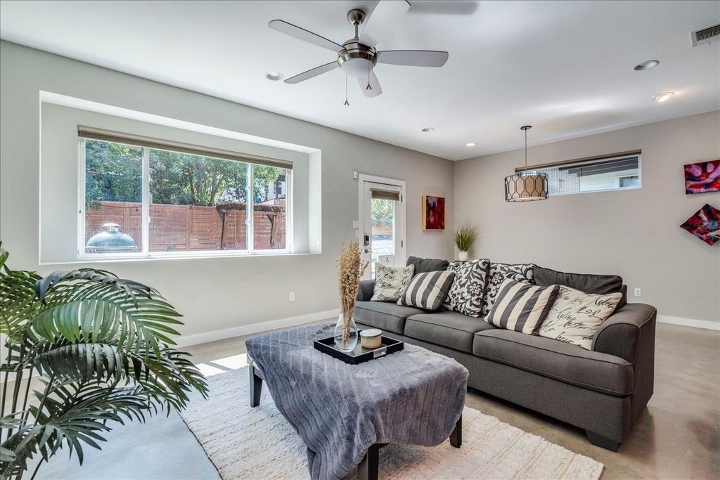 3505 Villa Ct - Photo 7