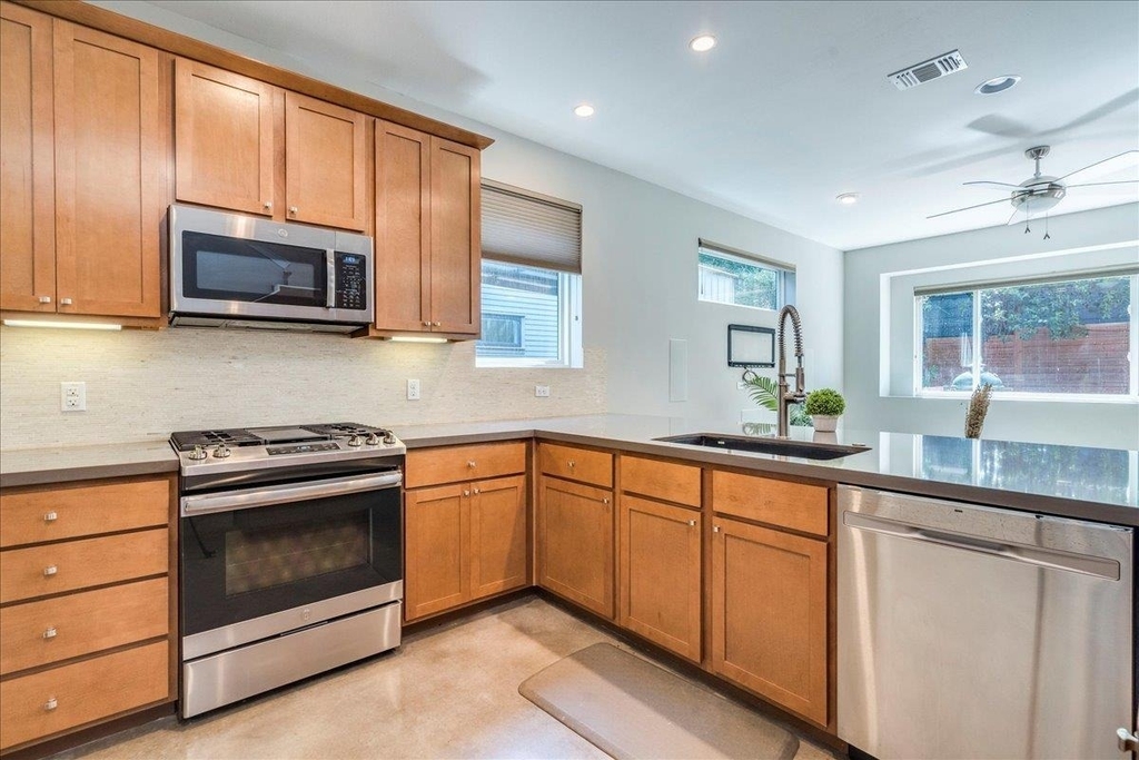 3505 Villa Ct - Photo 5