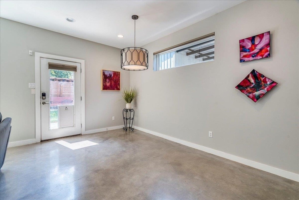 3505 Villa Ct - Photo 9