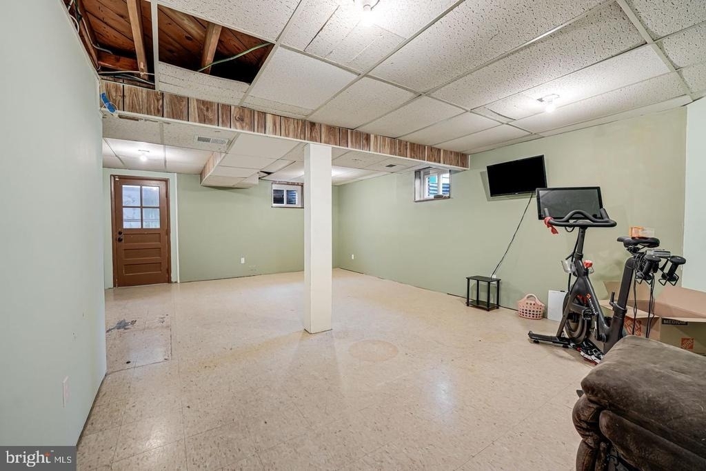 6714 Amherst Road - Photo 26