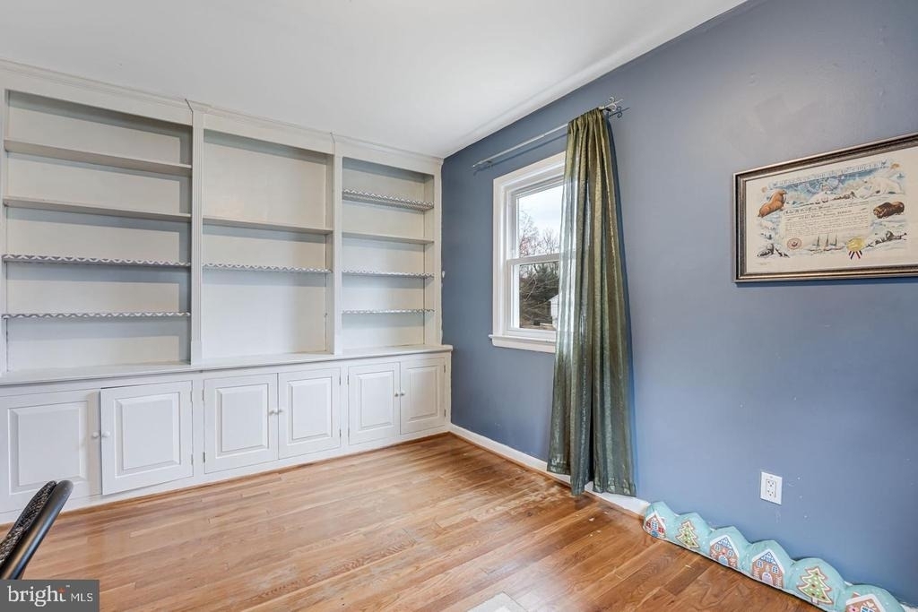 6714 Amherst Road - Photo 17