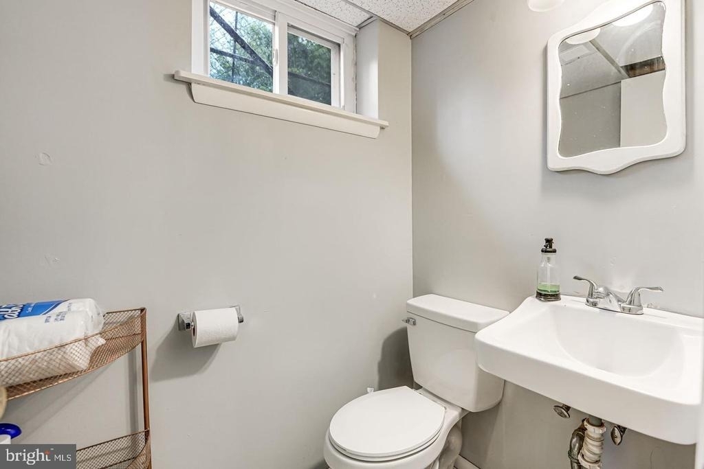 6714 Amherst Road - Photo 24