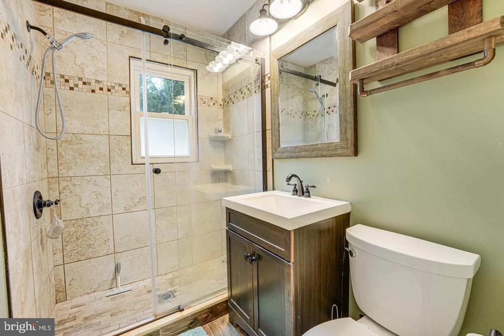 6714 Amherst Road - Photo 15