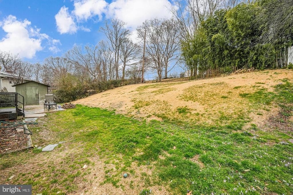 6714 Amherst Road - Photo 32