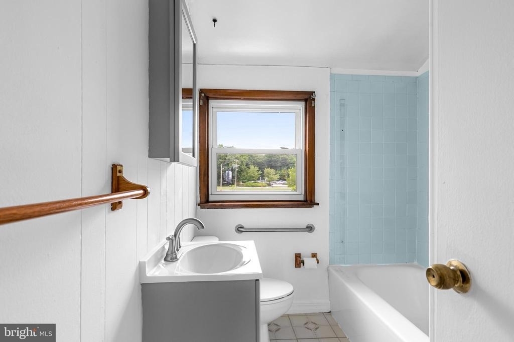3317 Belsford Court - Photo 17