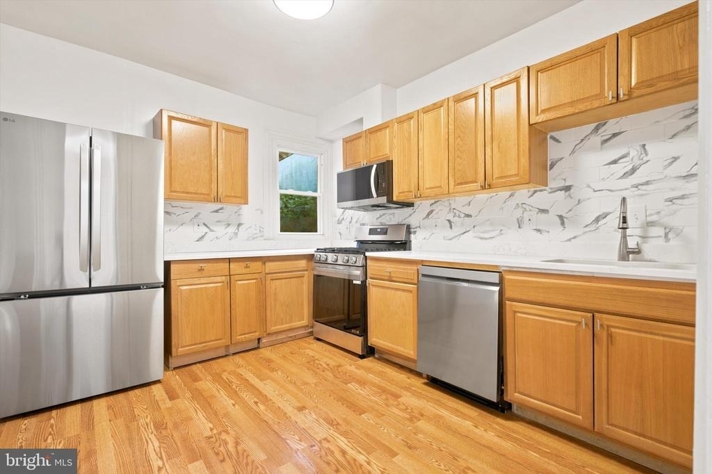 3146 Remington Avenue - Photo 4