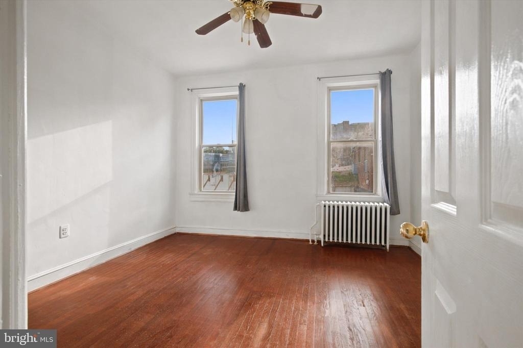 3146 Remington Avenue - Photo 7