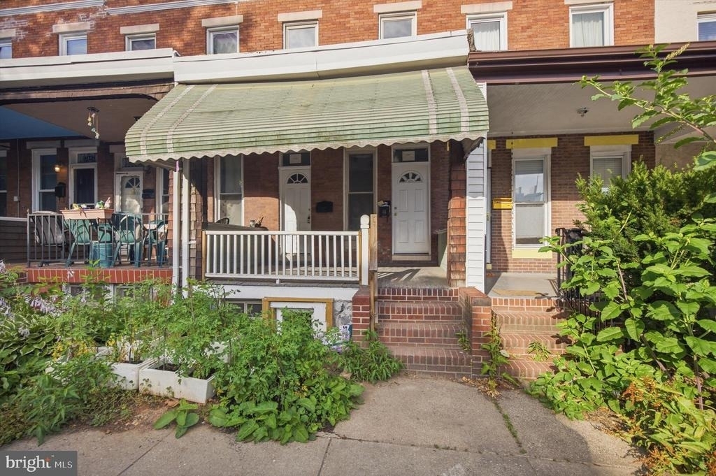 3146 Remington Avenue - Photo 0