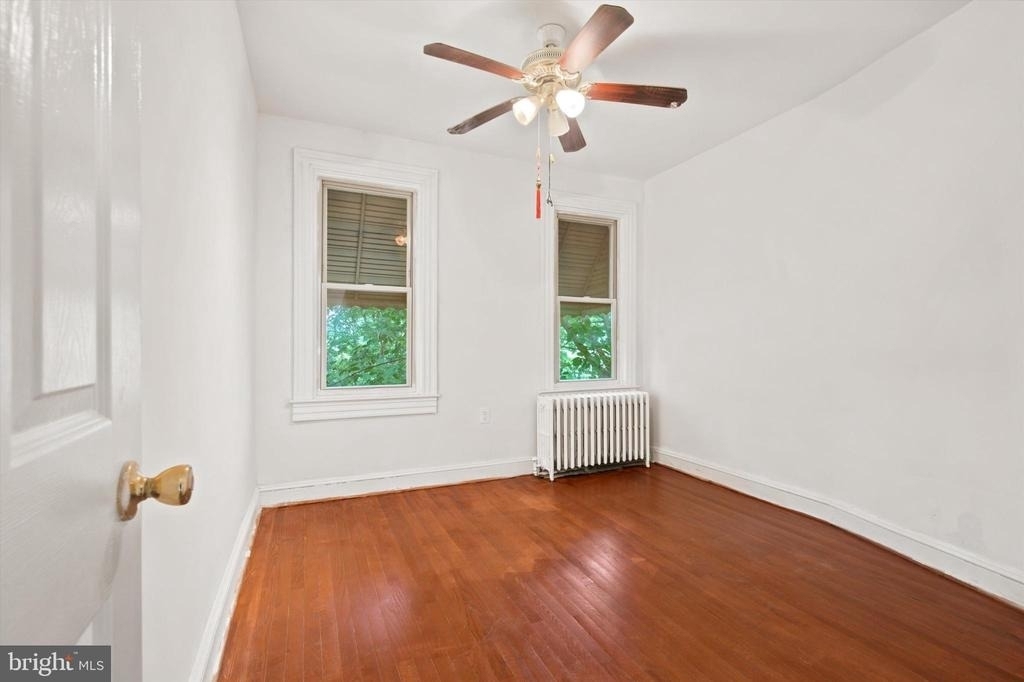 3146 Remington Avenue - Photo 11