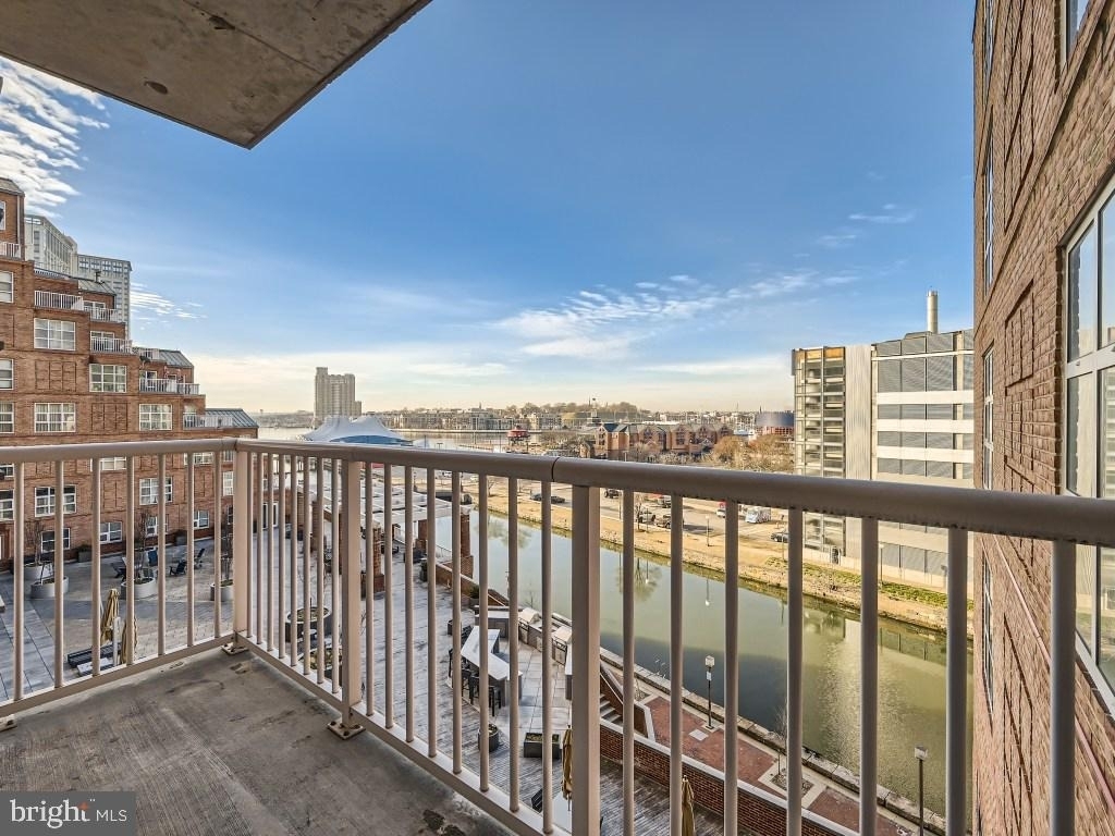 250 President Street - Photo 12