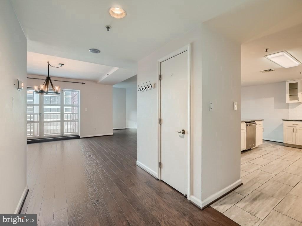 250 President Street - Photo 2