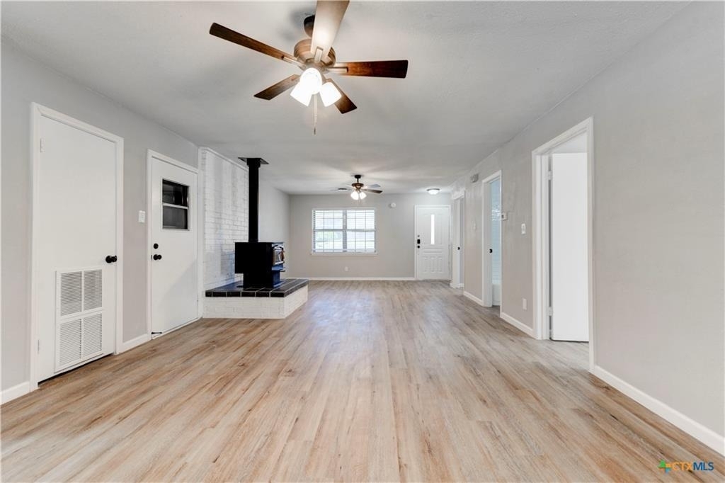 1228 Chippendale Dr - Photo 2