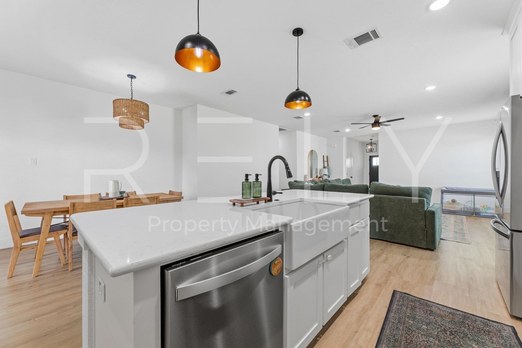 129 Seattle Slew Dr - Photo 17