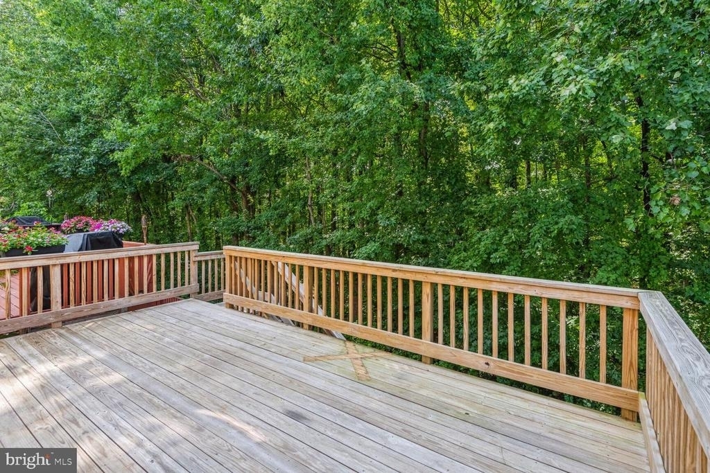 1511 Ashburnham Drive - Photo 15