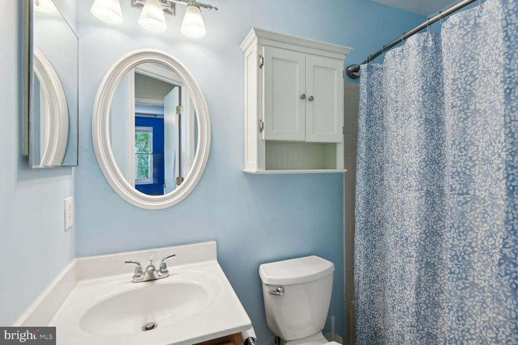 1511 Ashburnham Drive - Photo 14