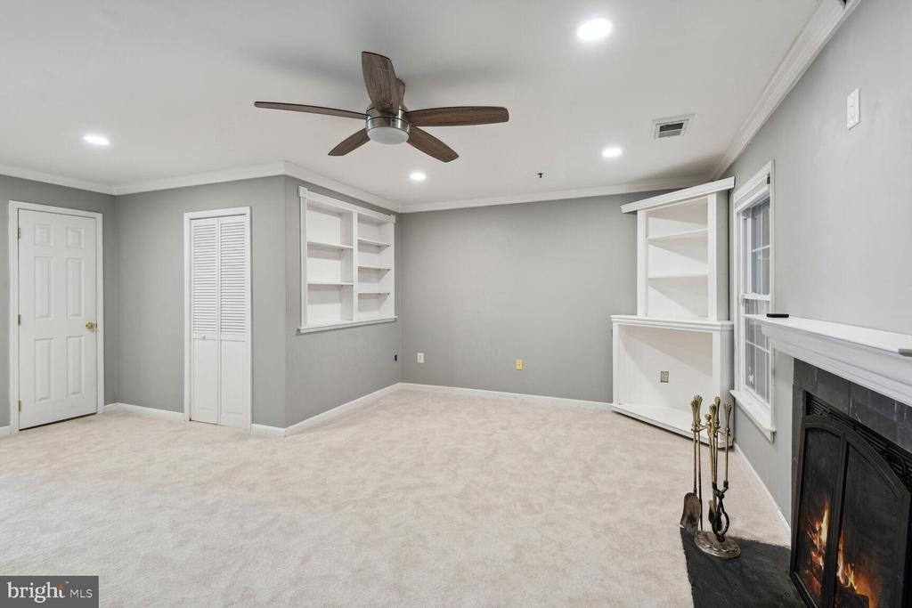 1511 Ashburnham Drive - Photo 3