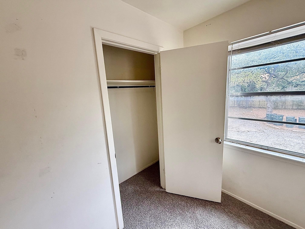 2411 S 5th St - Photo 11