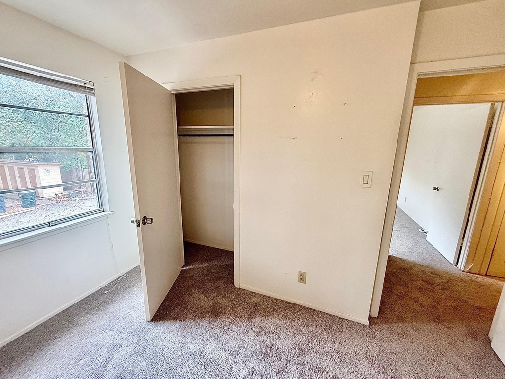 2411 S 5th St - Photo 6