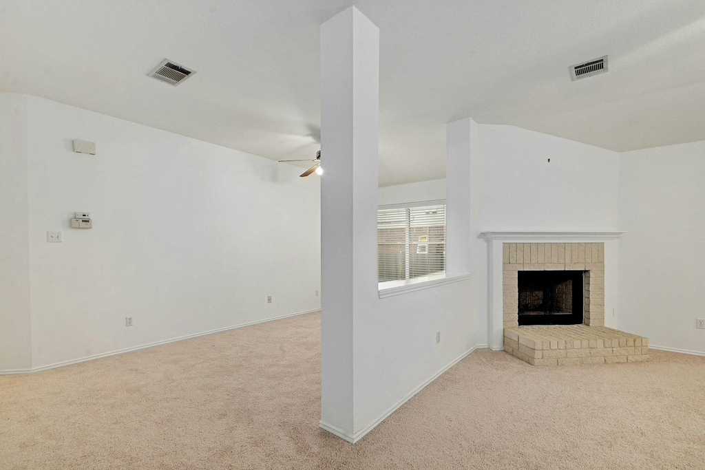 8605 Ganttcrest Dr - Photo 4