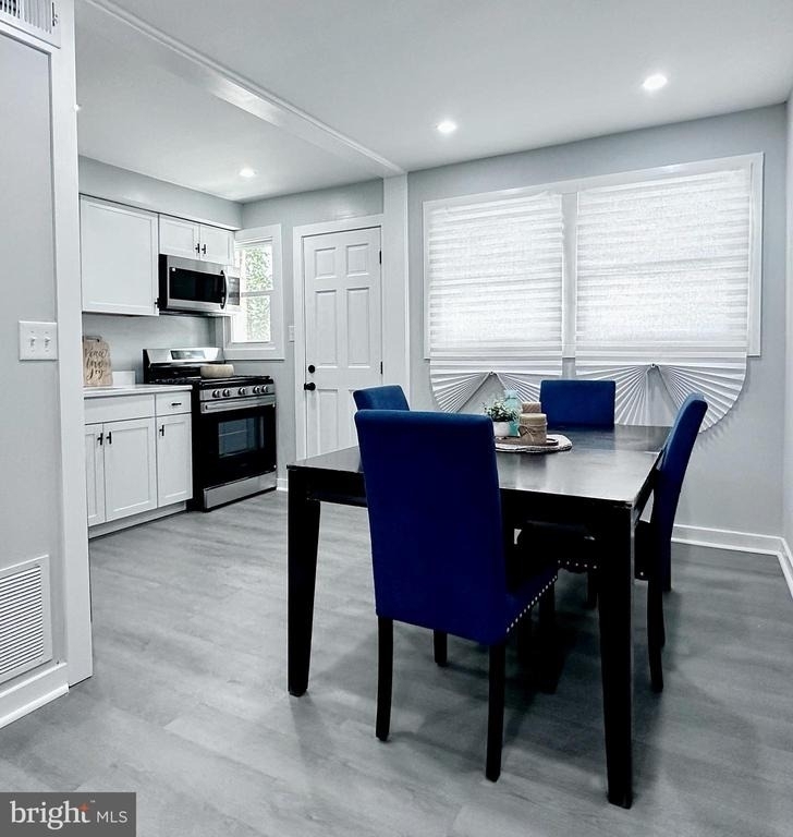 5000 Just Street Ne - Photo 12