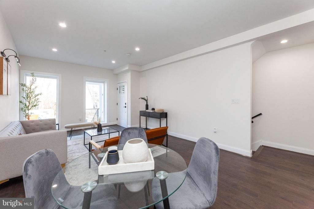 734 Kenyon Street Nw - Photo 1