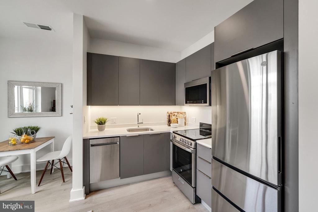3831 Georgia Avenue Nw - Photo 3
