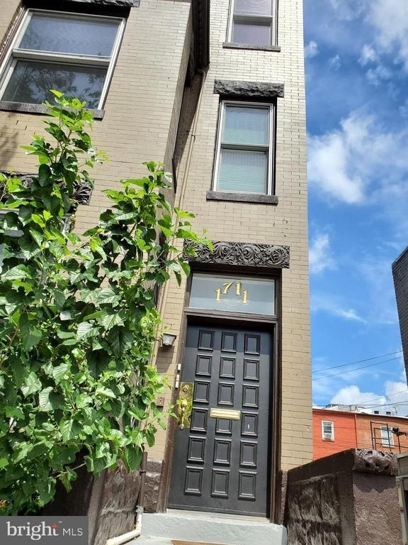 1711 U Street Nw - Photo 1