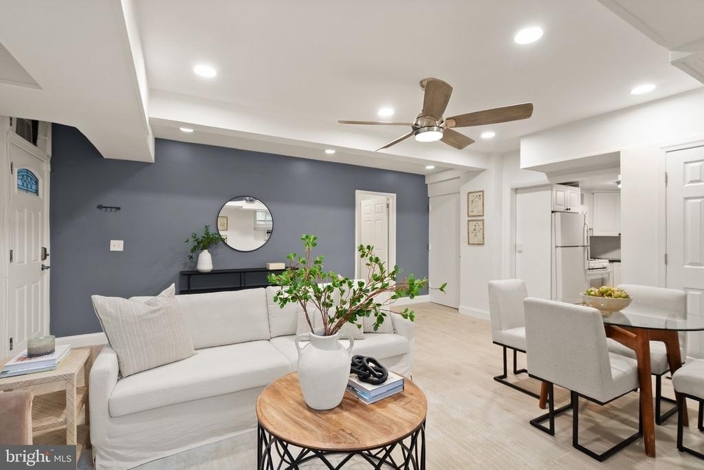 3039 Macomb Street Nw - Photo 4