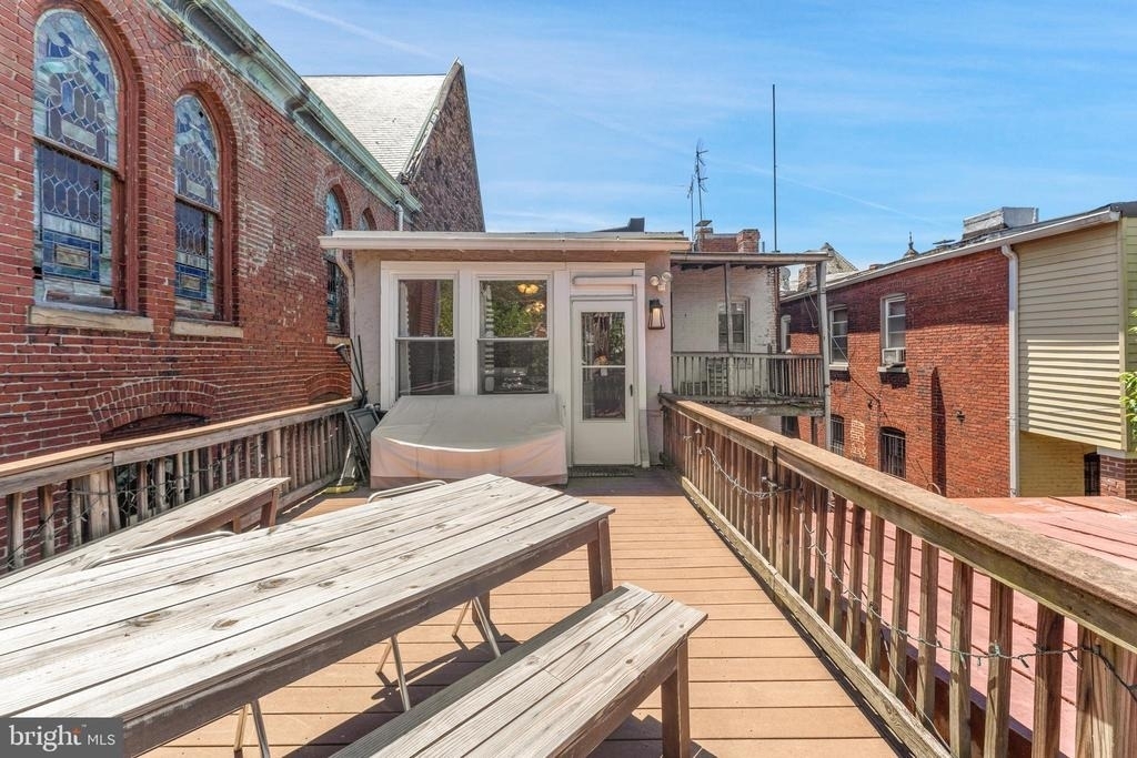 11 R Street Nw - Photo 31