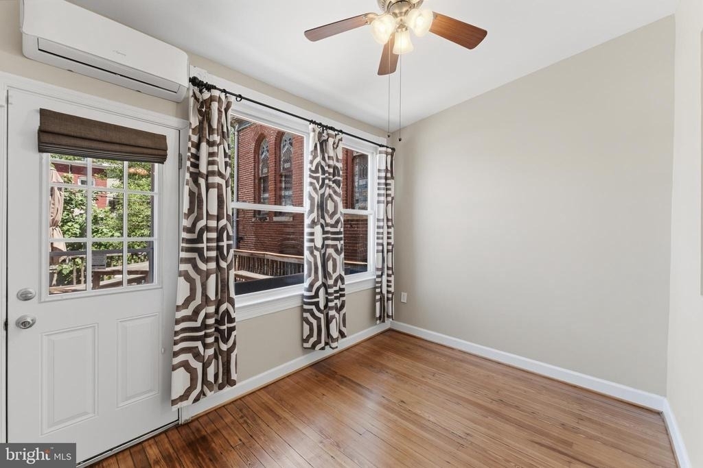 11 R Street Nw - Photo 26