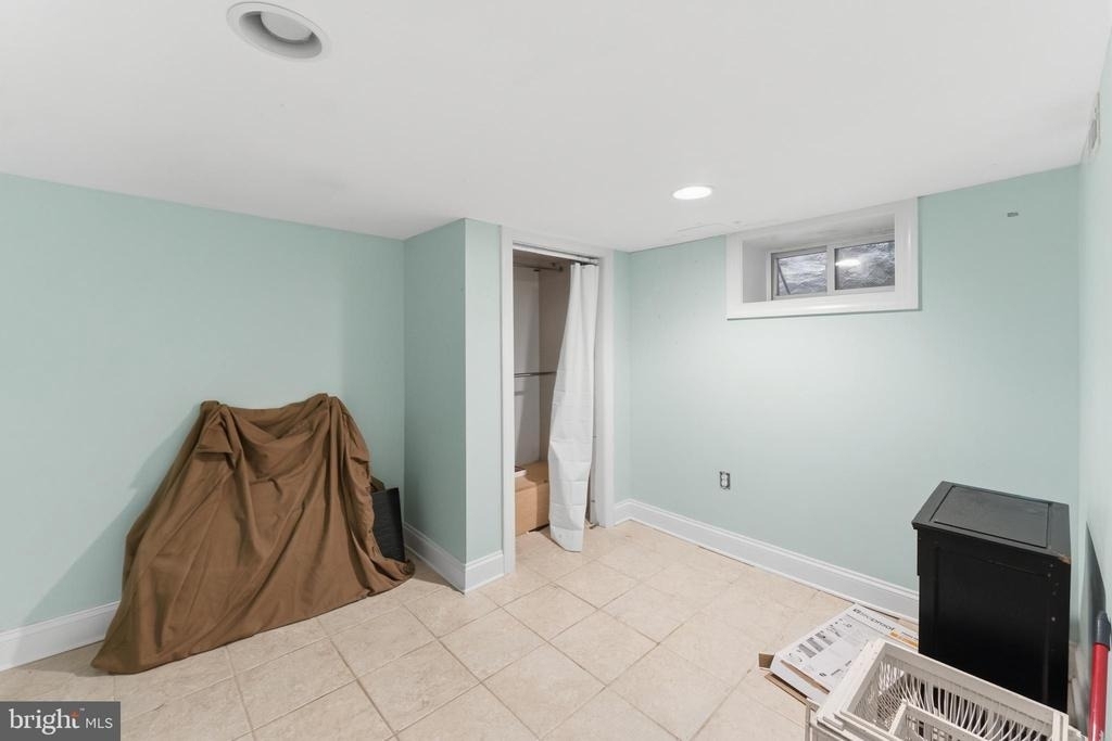 11 R Street Nw - Photo 42