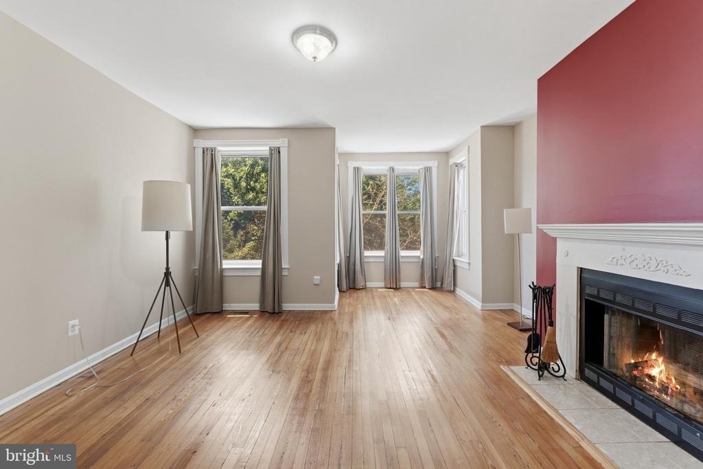 11 R Street Nw - Photo 18