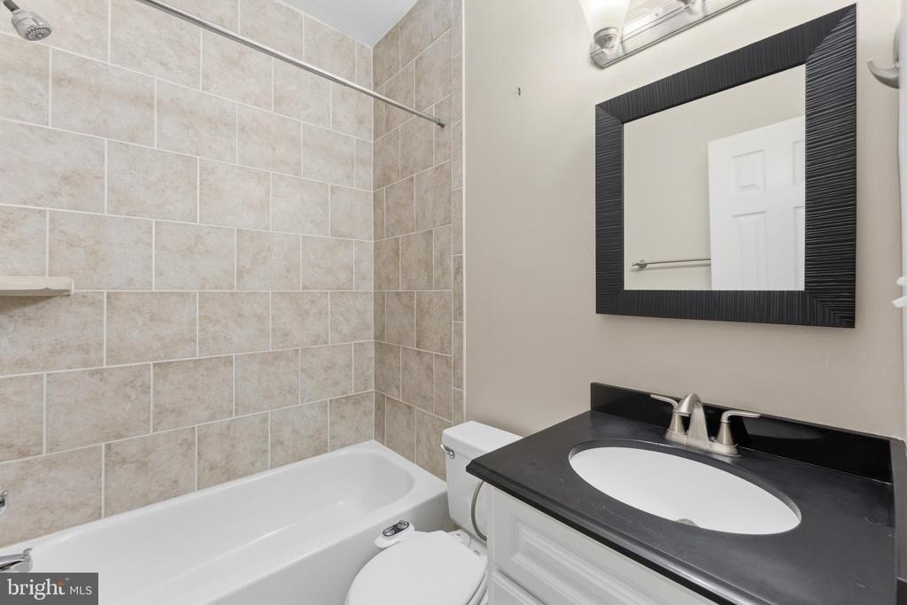 11 R Street Nw - Photo 22