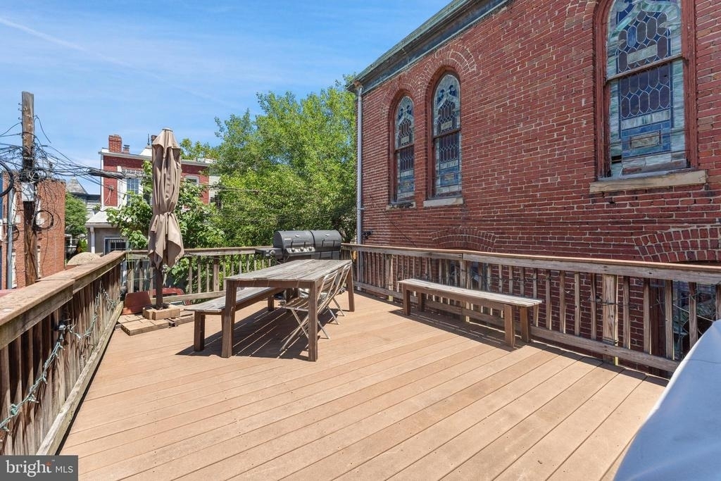 11 R Street Nw - Photo 30